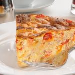 Quiche sans pâte aux crevettes et poivrons