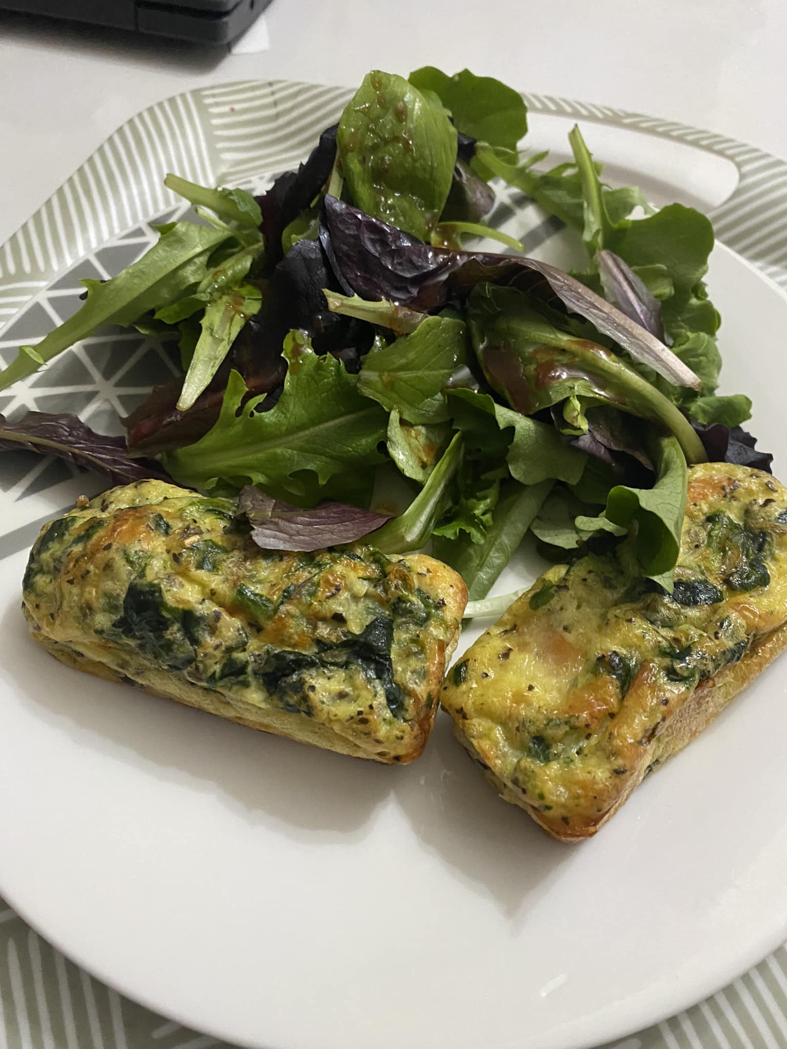 🥬 Muffins légers aux épinards et saumon fumé 🧁